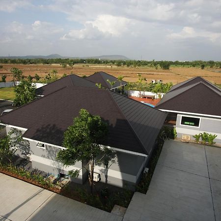 Rongsang Resort Nong Khae Exteriör bild